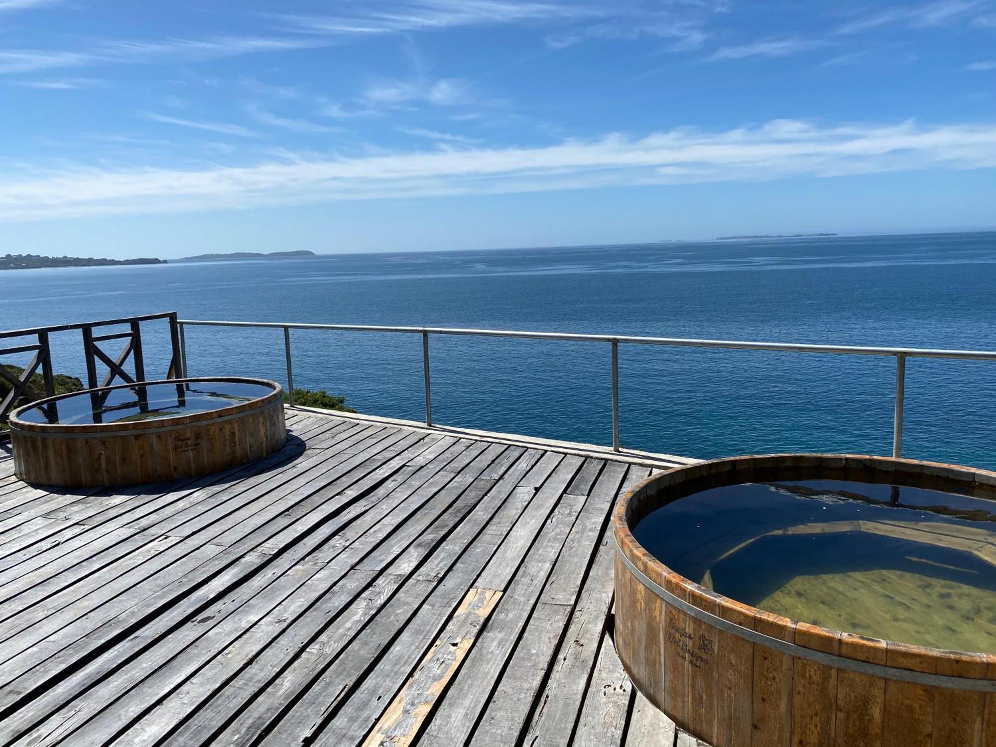 Hotel Faros Del Sur Ancud Exterior photo